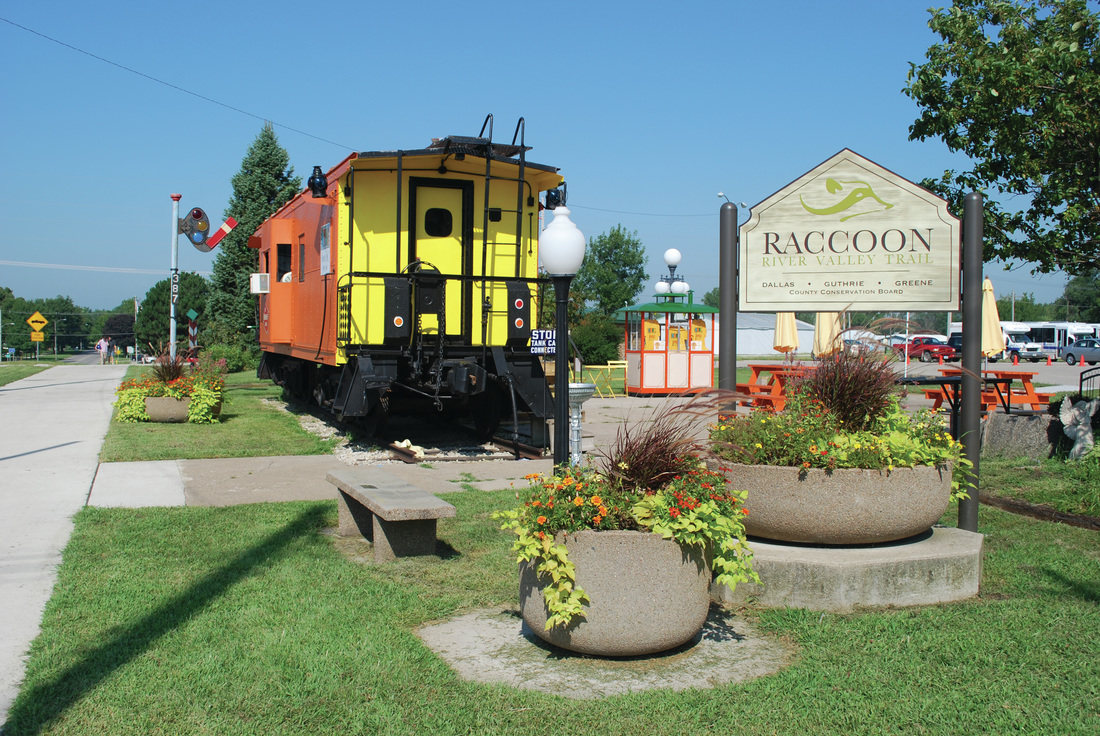 image of train at Raccoon River Valley Trail